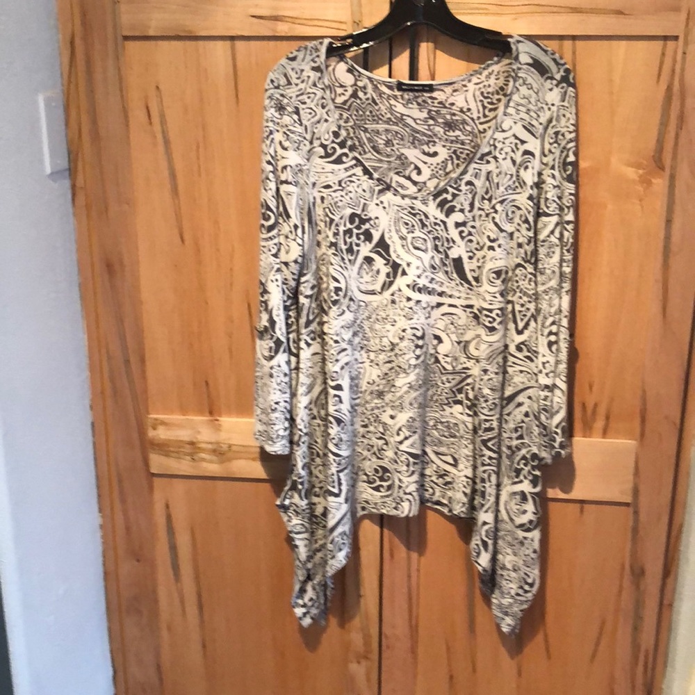 Small Nally and Millie tunic top